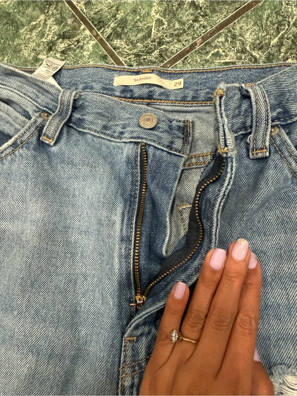 Levi's '94 Baggy High Waist Distressed Relaxed Jeans Size 29
